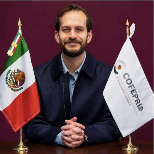 Dr. Rodrigo Bazúa Lobato